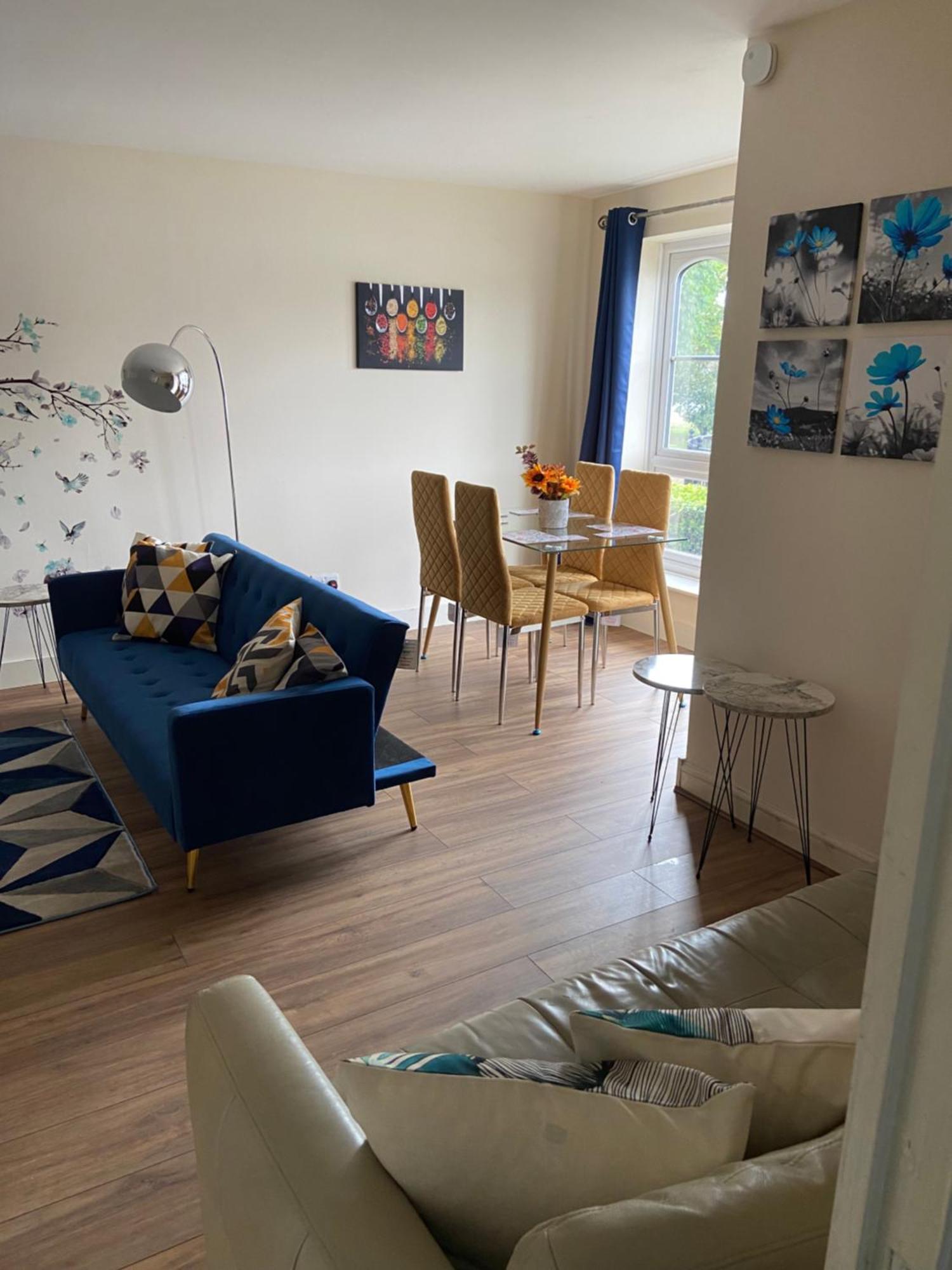 Appartamento Beautiful 2 Bed Waterfront With Parking Perfect For Canary Wharf - 2 Bed 2 Bath With High Speed Wifi And Netflix And Parking Londra
