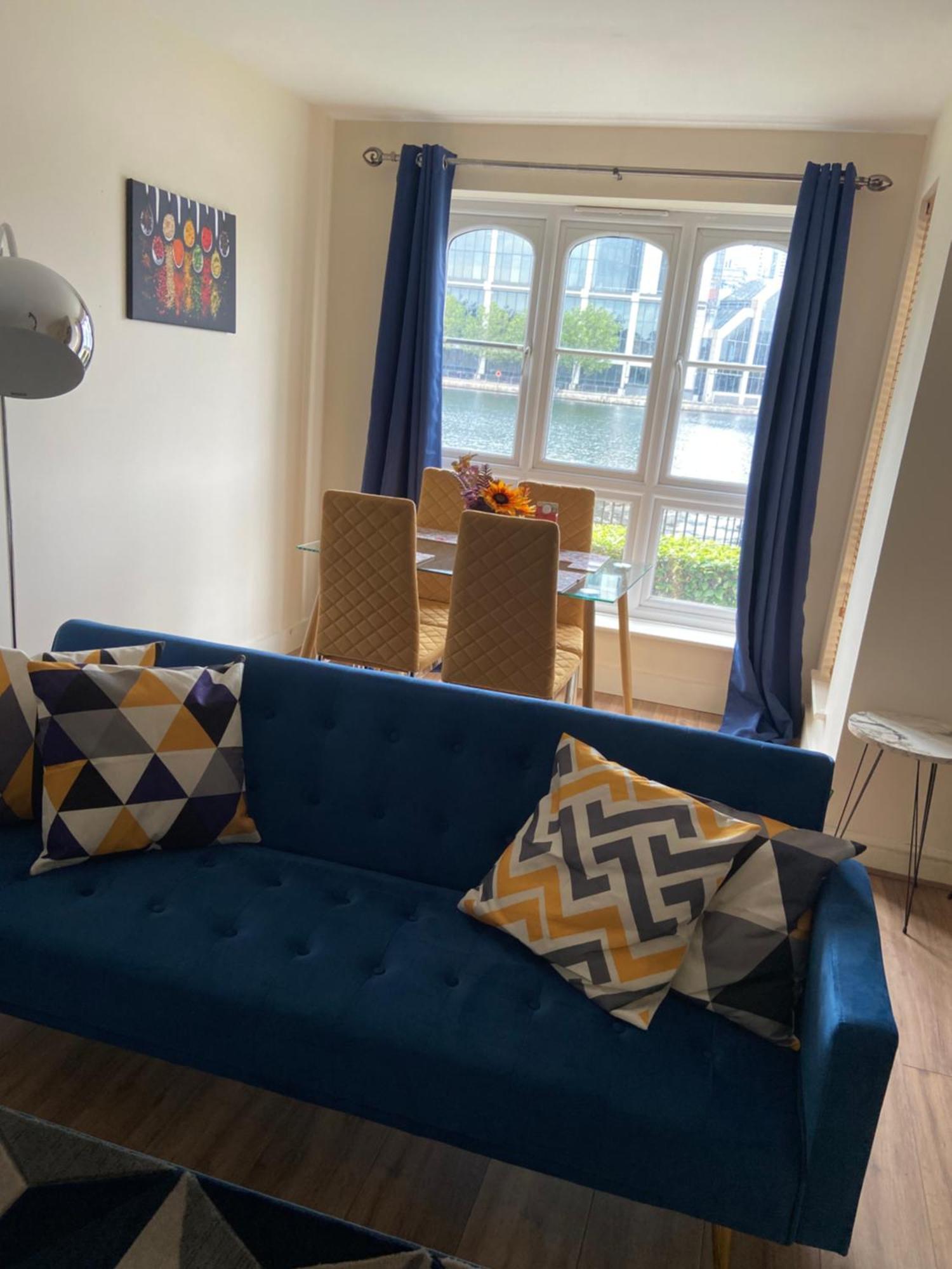 Appartamento Beautiful 2 Bed Waterfront With Parking Perfect For Canary Wharf - 2 Bed 2 Bath With High Speed Wifi And Netflix And Parking *